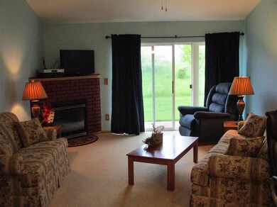 1414 Asbury Ln, Waterloo, IA 50701 - photo 3