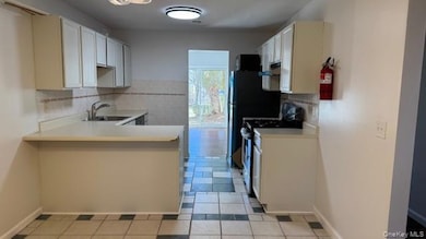 41 Woodlake Dr unit 41, Middletown, NY 10940 - photo 4