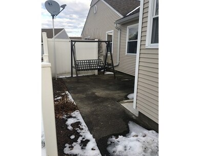 20 Mitchell Dr unit 20, Chicopee, MA 01022 - photo 3