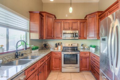 Kitchen (3)-SMALL
