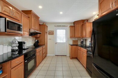 27 Chart Well Dr, Buzzards Bay, MA 02532 - photo 7