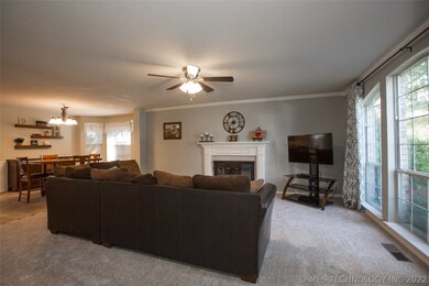 Large Great Room with fireplace and beautiful wall
