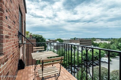 11 Lafayette Ct unit 4A, Greenwich, CT 06830 - photo 5