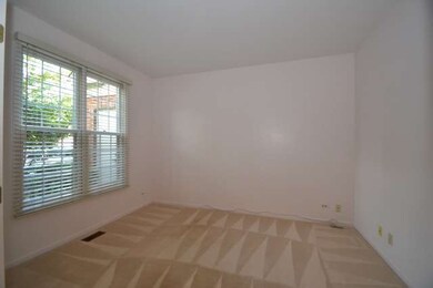 106 Yale Ct unit 34RG10, Glenview, IL 60026 - photo 7