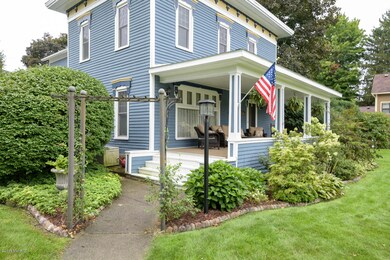 Bridge_St_W_405_Plainwell_49080-36
