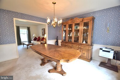 9100 Bakerhill Ct, Montgomery Village, MD 20886 - photo 7