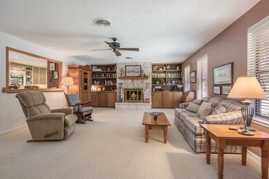 649 Cherry Hollow Dr, Fredericksburg, TX 78624 - photo 5