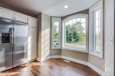 328 Round Hill Rd unit 5, Kalamazoo, MI 49009 - photo 6