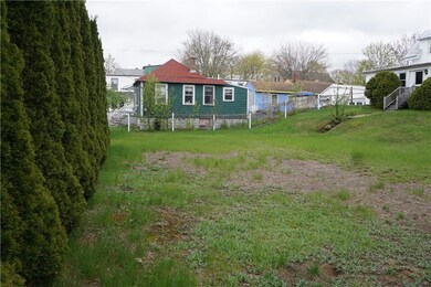 Front Lawn off Union Ave