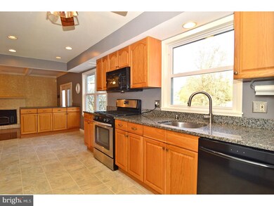 4502 Farming Ridge Blvd, Reading, PA 19606 - photo 7