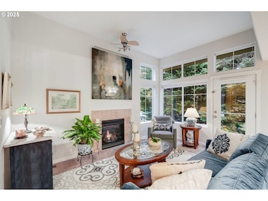 10797 SW Canterbury Ln unit 101, Portland, OR 97224 - photo 4