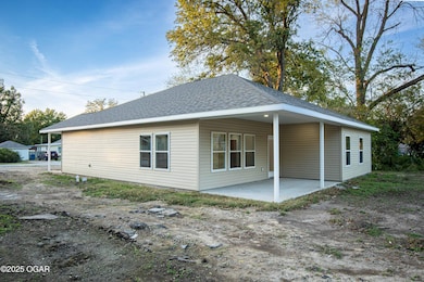 800 Maple St, Lamar, MO 64759 - photo 4