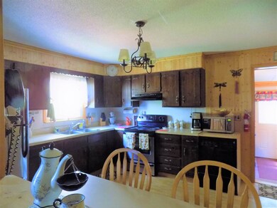 215 Adams Dr, Saint Johnsbury, VT 05819 - photo 2