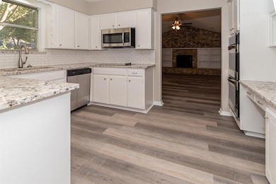 2808 Autumn Dr, Hurst, TX 76054 - photo 7