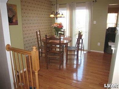 4541 Jasmine Dr, Center Valley, PA 18034 - photo 5