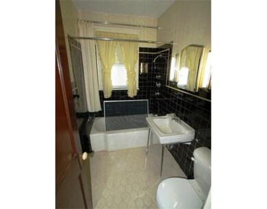 842 Fellsway, Medford, MA 02155 - photo 7