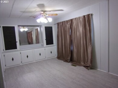 269 Opal Ln, Grants Pass, OR 97526 - photo 6