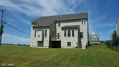 10203 Saddlebrooke Ln, Hagerstown, MD 21740 - photo 2