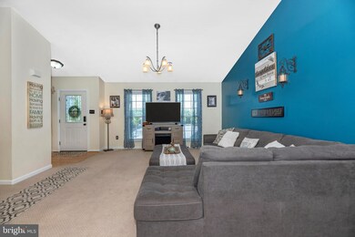 725 Brunswick St, Brunswick, MD 21716 - photo 4