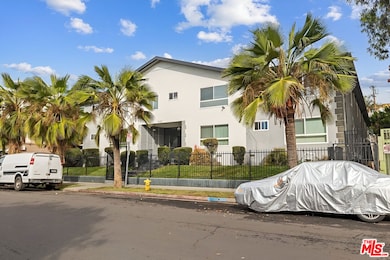 5427 Carlton Way, Los Angeles, CA 90027 - photo 2