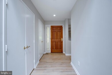 1601 Colonial Ln, McLean, VA 22102 - photo 2