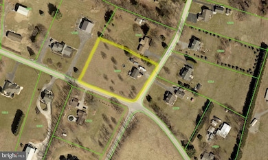 910 E Butter Rd, York, PA 17406 - photo 2