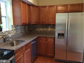 891 Saint Michaels Dr, Bowie, MD 20721 - photo 2