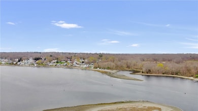 8 Emery Rd, Warren, RI 02885 - photo 6