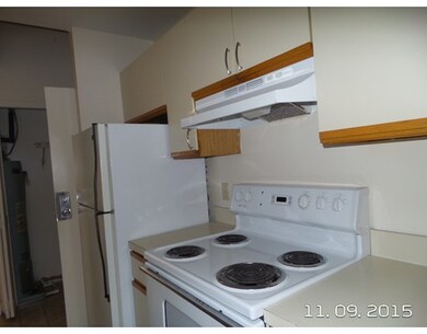 201 Thorndike St unit 13, Lowell, MA 01852 - photo 2
