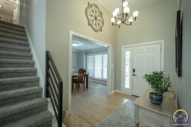 3530 SW Spring Hill Dr, Topeka, KS 66614 - photo 5