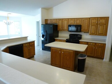 Large open Kitchen & Breakfast room
