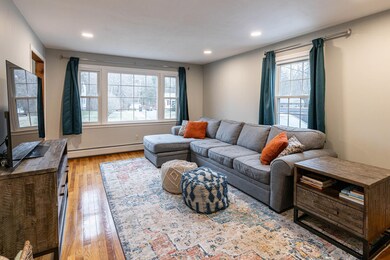 9 Country Side Dr, Nashua, NH 03062 - photo 2