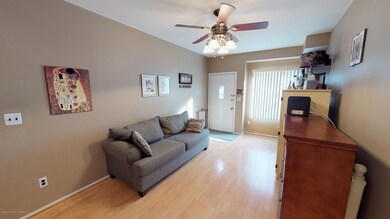 64 Sandywood Ln, Staten Island, NY 10309 - photo 6