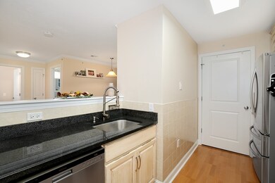 555 Page St unit 301, Stoughton, MA 02072 - photo 6