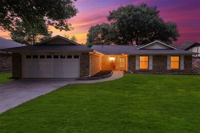 328 Stratford Dr, Hurst, TX 76054 - photo 2