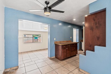 09-Dining Area