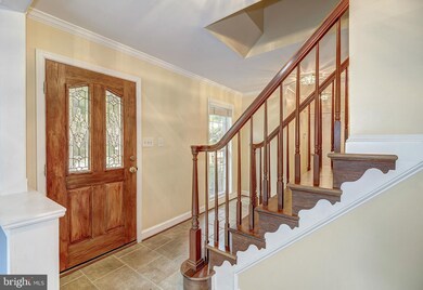 8511 Rehoboth Ct, Vienna, VA 22182 - photo 4