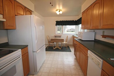 Nicely updated Kitchen