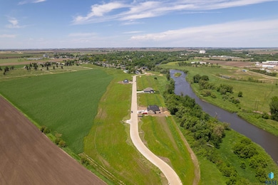 804 Mill Pond Rd, Rock Rapids, IA 51246 - photo 5