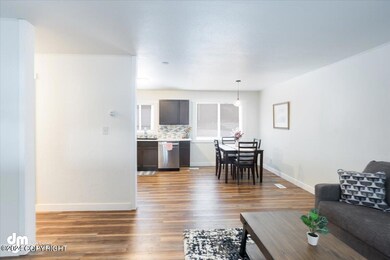 07-Living Room_IMG_3417-Edit