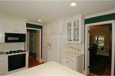 809 37th St, West Des Moines, IA 50265 - photo 5