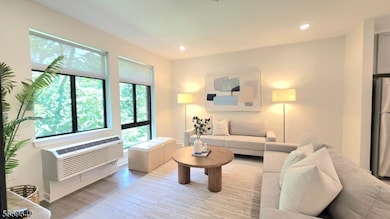 135 Fairfield Rd unit 205, Fairfield, NJ 07004 - photo 6