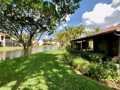 16295 Laurel Dr unit 2, Weston, FL 33326 - photo 2