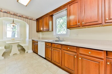 369 Pleasant St, Milton, MA 02186 - photo 5