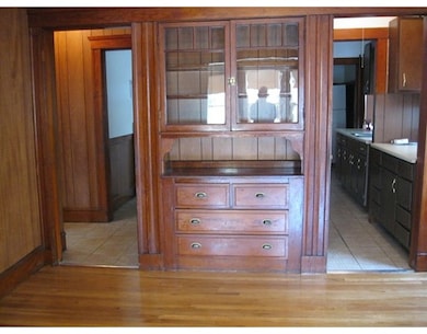 9 Upland Rd unit 1, Somerville, MA 02144 - photo 4