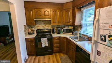 18 Steinway Ave, Ewing, NJ 08618 - photo 7