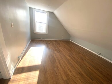 27 Elm St unit . B, Newmarket, NH 03857 - photo 7