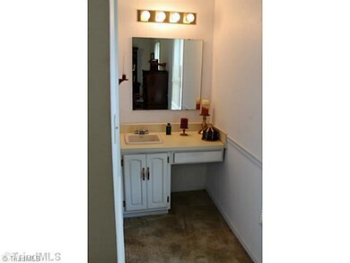 Master Bath/Spa.