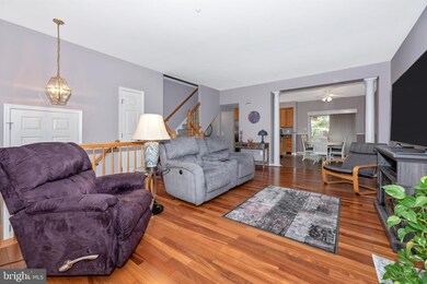 13 Rosebay Ct, Germantown, MD 20874 - photo 6