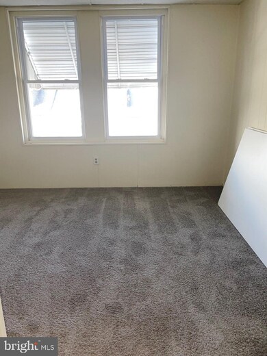 347 Linden St, Reading, PA 19604 - photo 4